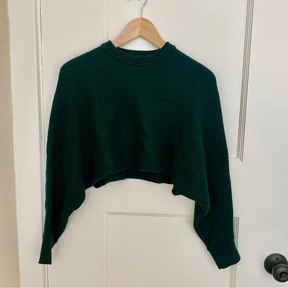 ARITZIA Cropped‎ Green Sweater, So Cute!! - Picture 7 of 10
